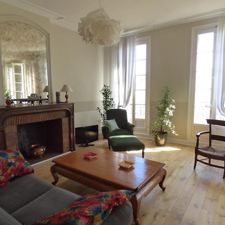 Roussy Nimes Romaine Exterior foto